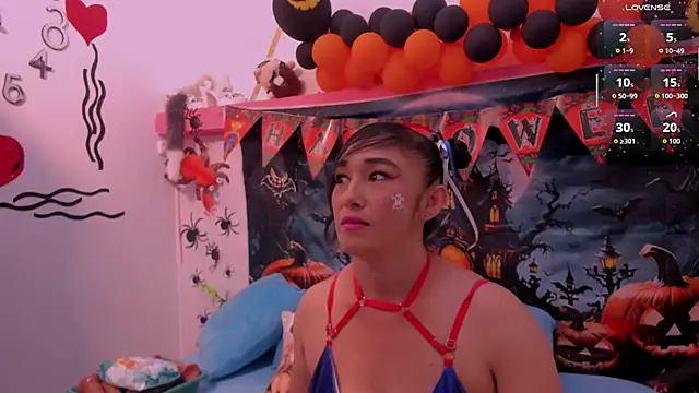 charlotte-11 online show from 10.29.25