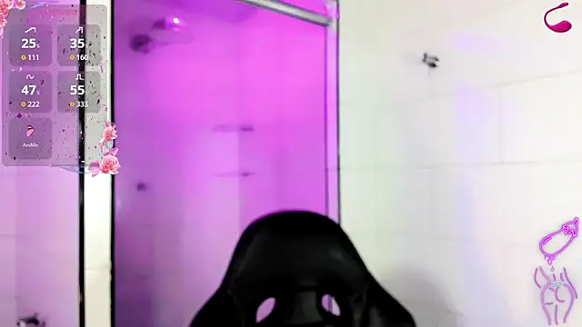 Snapshot of Victoria_Kastelo chatting on 10.21.25 Victoria Kastelo online show from 10.21.25