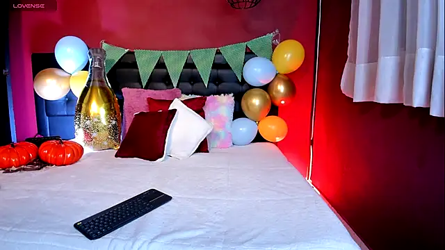  Tattoo Couple online show from 09.28.25