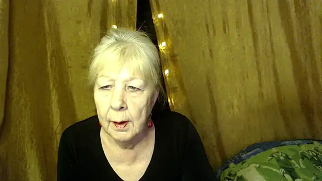 Snapshot of _Estelitta_5 chatting on 01.18.25 Estelitta 5 online show from 01.18.25