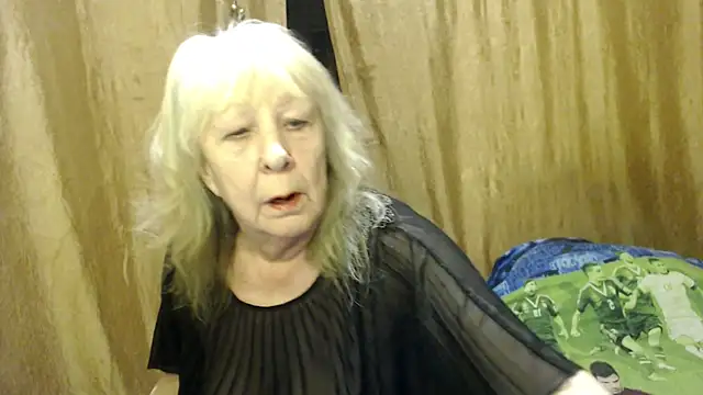 Snapshot of _Estelitta_5 chatting on 02.07.25 Estelitta 5 online show from 02.07.25