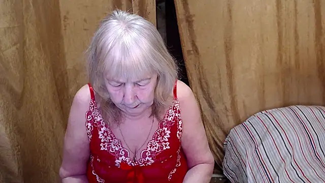 Snapshot of _Estelitta_5 chatting on 02.21.25 Estelitta 5 online show from 02.21.25