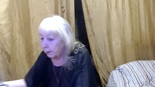 Snapshot of _Estelitta_5 chatting on 02.21.25 Estelitta 5 online show from 02.21.25