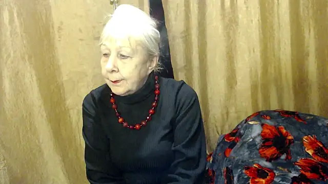 Snapshot of _Estelitta_5 chatting on 03.17.25 Estelitta 5 online show from 03.17.25