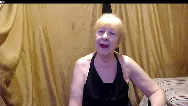 Snapshot of _Estelitta_5 chatting on 11.22.25 Estelitta 5 online show from 11.22.25