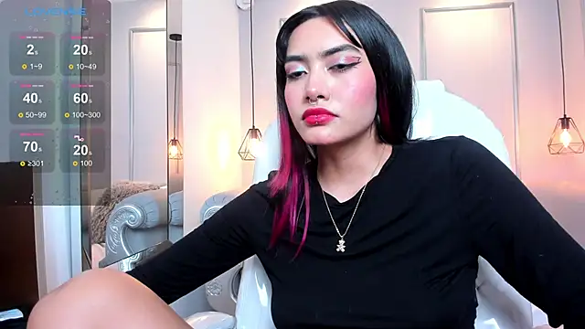 AzuraKindong online show from 02.06.25