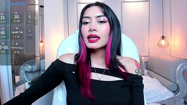 AzuraKindong online show from 02.06.25