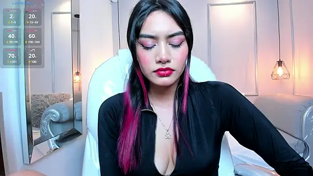 AzuraKindong online show from 02.08.25