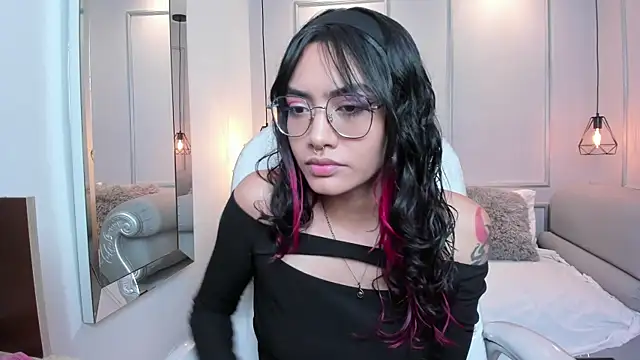 AzuraKindong online show from 03.21.25