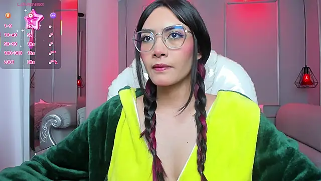 AzuraKindong online show from 12.15.25