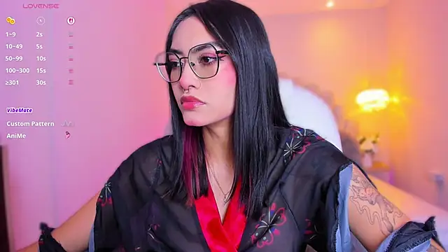 AzuraKindong online show from 04.17.26