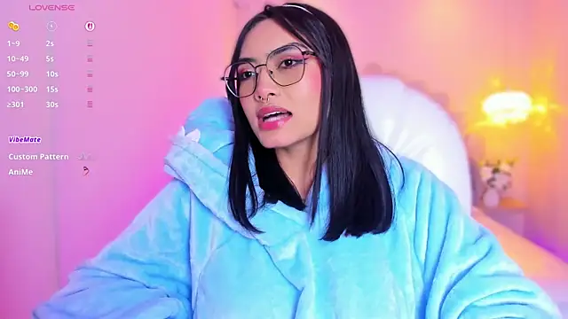 AzuraKindong online show from 04.21.26