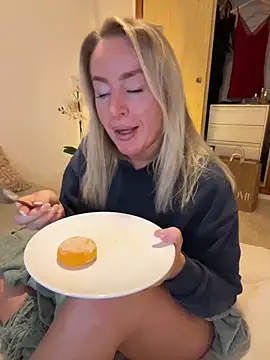 Snapshot of ChristyAdair chatting on 01.24.25 ChristyAdair online show from 01.24.25