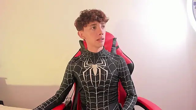 Tomy Rox online show from 02.10.25