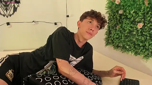 Tomy Rox online show from 03.03.25