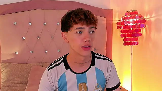 Tomy Rox online show from 09.14.25