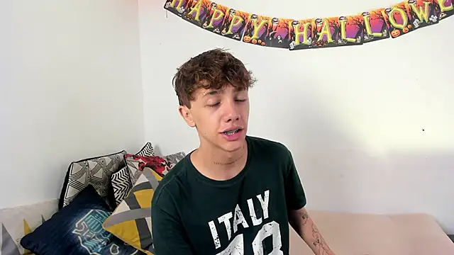 Tomy Rox online show from 10.06.25