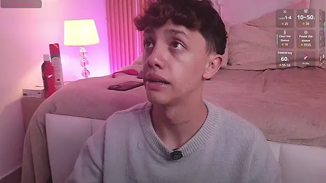 Tomy Rox online show from 04.06.26