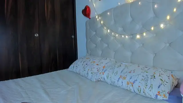 Snapshot of ChanellGV chatting on 02.12.25 ChanellGV online show from 02.12.25