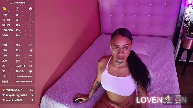 Snapshot of cattaleeyaa chatting on 01.12.25 cattaleeyaa online show from 01.12.25