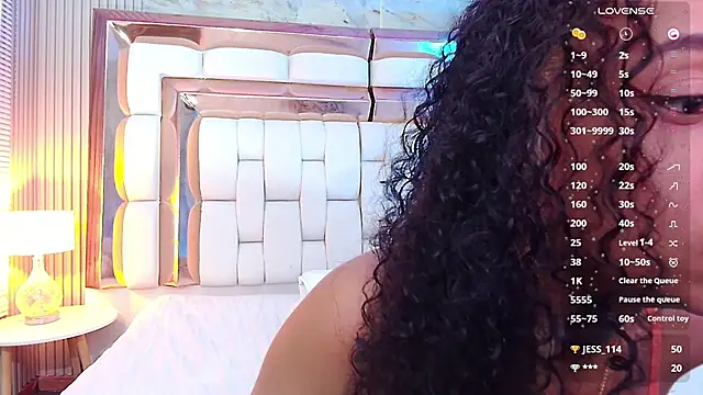 Snapshot of cattaleeyaa chatting on 01.31.25 cattaleeyaa online show from 01.31.25