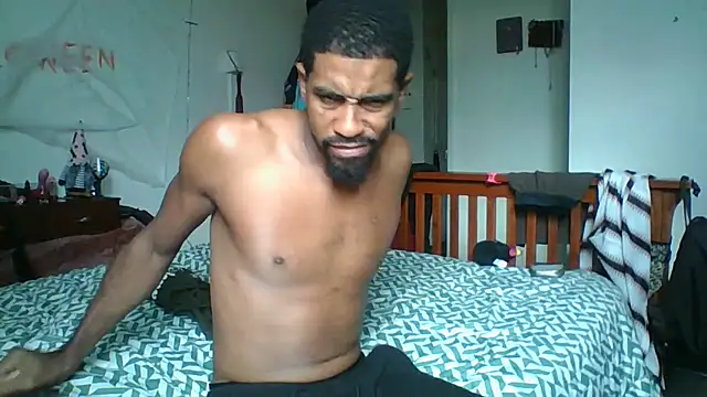 Snapshot of ExoticVibes69 chatting on 10.17.25 ExoticVibes69 online show from 10.17.25