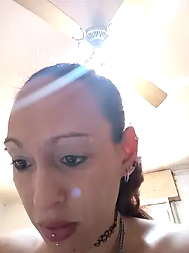 Snapshot of Zorrita_Fox chatting on 09.10.25 Zorrita Fox online show from 09.10.25