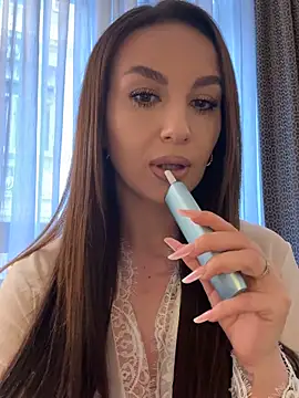 SecretSienna online show from 03.23.26