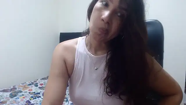 Snapshot of Ainhoa-hot chatting on 07.02.26 Ainhoa-hot online show from 07.02.26