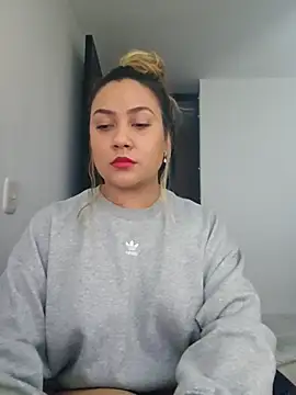 Lufer doll online show from 02.04.26