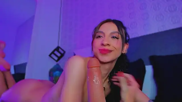 Snapshot of MiissCharlotte chatting on 02.25.25 MiissCharlotte online show from 02.25.25