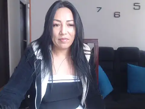 Laura martin  online show from 03.12.25