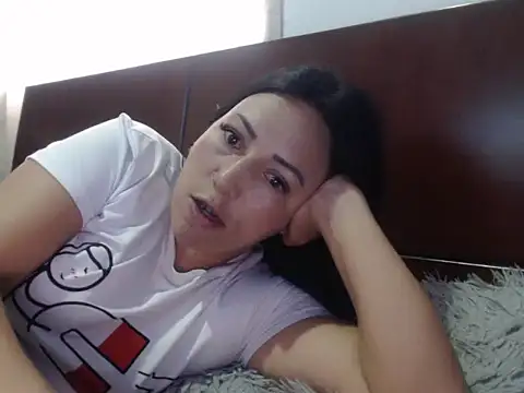 Laura martin  online show from 03.16.25