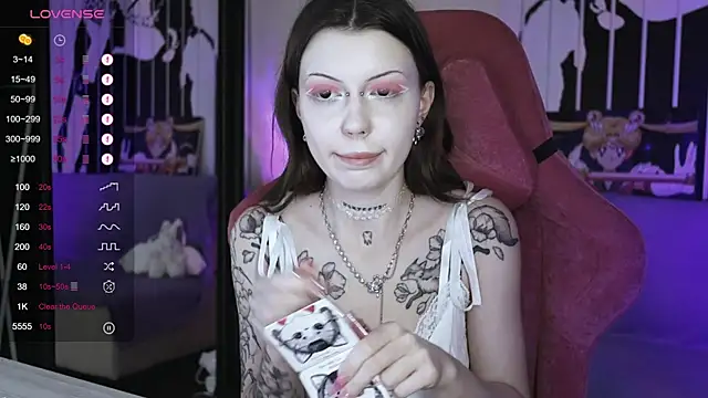 prettybones online show from 01.01.25