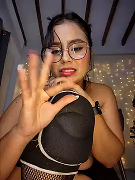 Juanelopez1 online show from 12.20.24