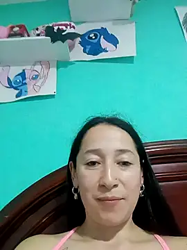 Snapshot of emilypoppy3 chatting on 10.15.25 emilypoppy3 online show from 10.15.25