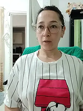 Snapshot of emilypoppy3 chatting on 07.11.26 emilypoppy3 online show from 07.11.26