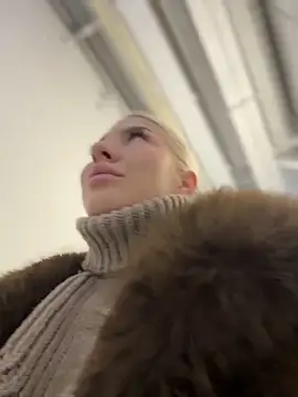 Snapshot of NewLale chatting on 01.07.26 NewLale online show from 01.07.26