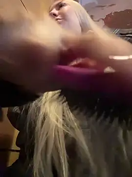 Snapshot of NewLale chatting on 02.23.26 NewLale online show from 02.23.26