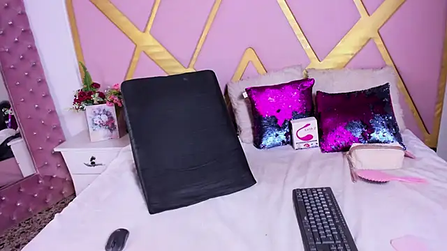 Snapshot of ShellbyDior chatting on 03.03.26 ShellbyDior online show from 03.03.26