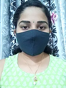 Snapshot of Angleannie chatting on 09.23.25 Angleannie online show from 09.23.25