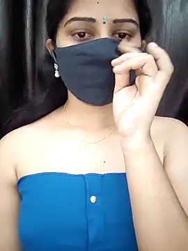 Snapshot of Angleannie chatting on 11.08.25 Angleannie online show from 11.08.25