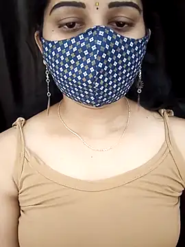 Snapshot of Angleannie chatting on 11.11.25 Angleannie online show from 11.11.25