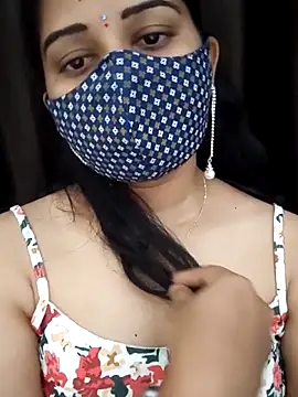 Snapshot of Angleannie chatting on 11.12.25 Angleannie online show from 11.12.25