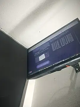 Snapshot of curvy_cutie chatting on 03.07.25 curvy cutie online show from 03.07.25