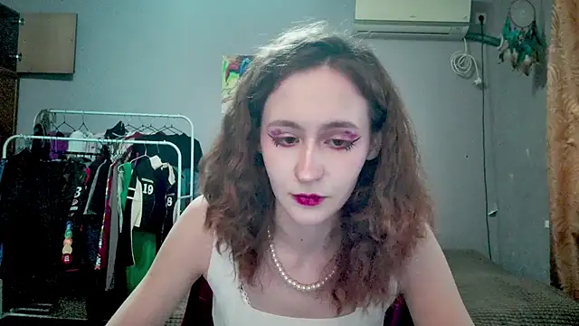 JoannaTompson online show from 09.18.25