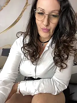 Snapshot of Katie-n chatting on 06.15.26 Katie-n online show from 06.15.26