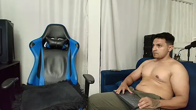 Snapshot of hott_dicks chatting on 07.19.26 hott dicks online show from 07.19.26