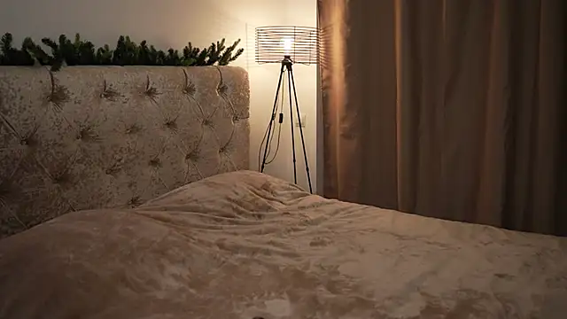 LindaWarners online show from 02.04.25