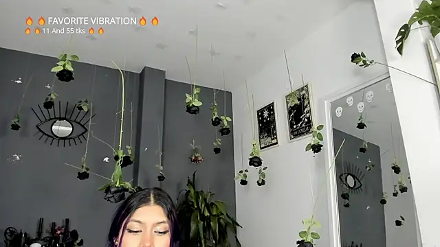 Snapshot of Raven_Witch_ chatting on 03.07.26 Raven Witch online show from 03.07.26